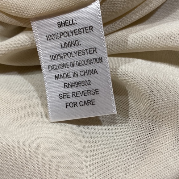 Brand New top with pearl embellishments and scallop hem. - Picture 5 of 5